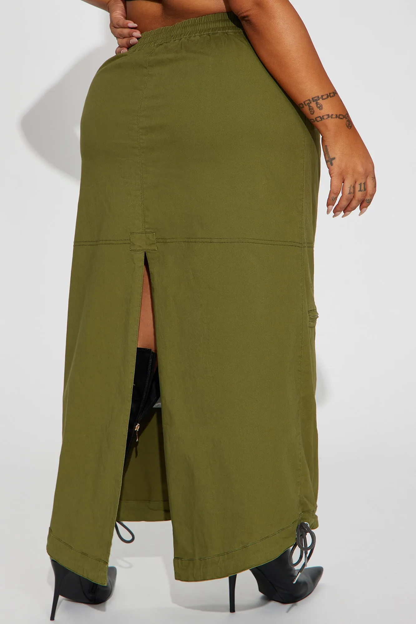 Be The Moment Cargo Maxi Skirt - Olive