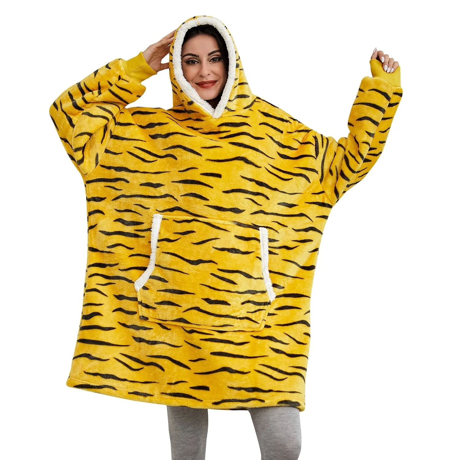 Blanket with Sleeves Women Oversized Hoodie Fleece Warm Hoodies Sweatshirts Giant TV Blanket Women Hoody Robe