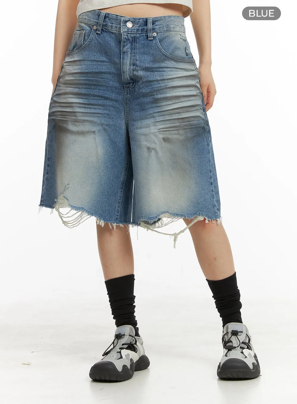 Destroyed Hem Bermuda Jorts CY414