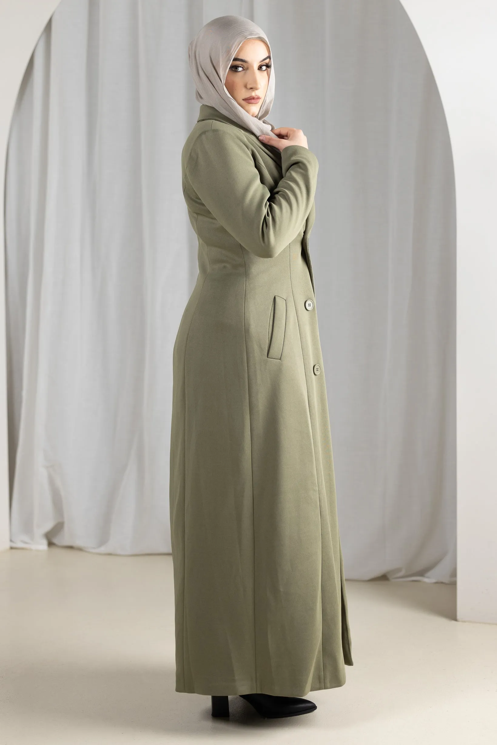 Eminent Zoya Trench