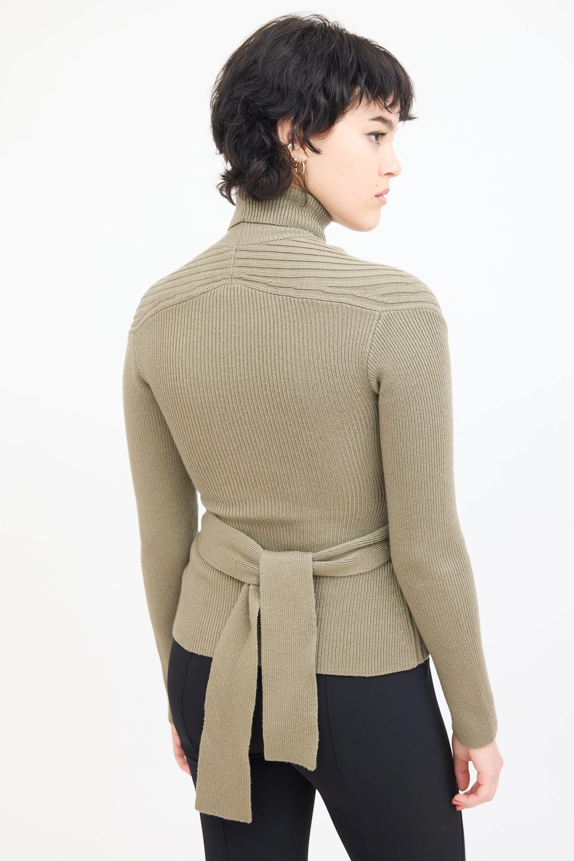 Green Wool Ribbed Knit Turtleneck Sweater