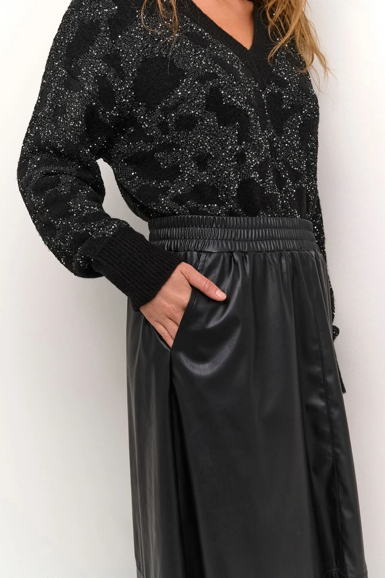 KAFFE MIKKA LONG SKIRT - BLACK DEEP