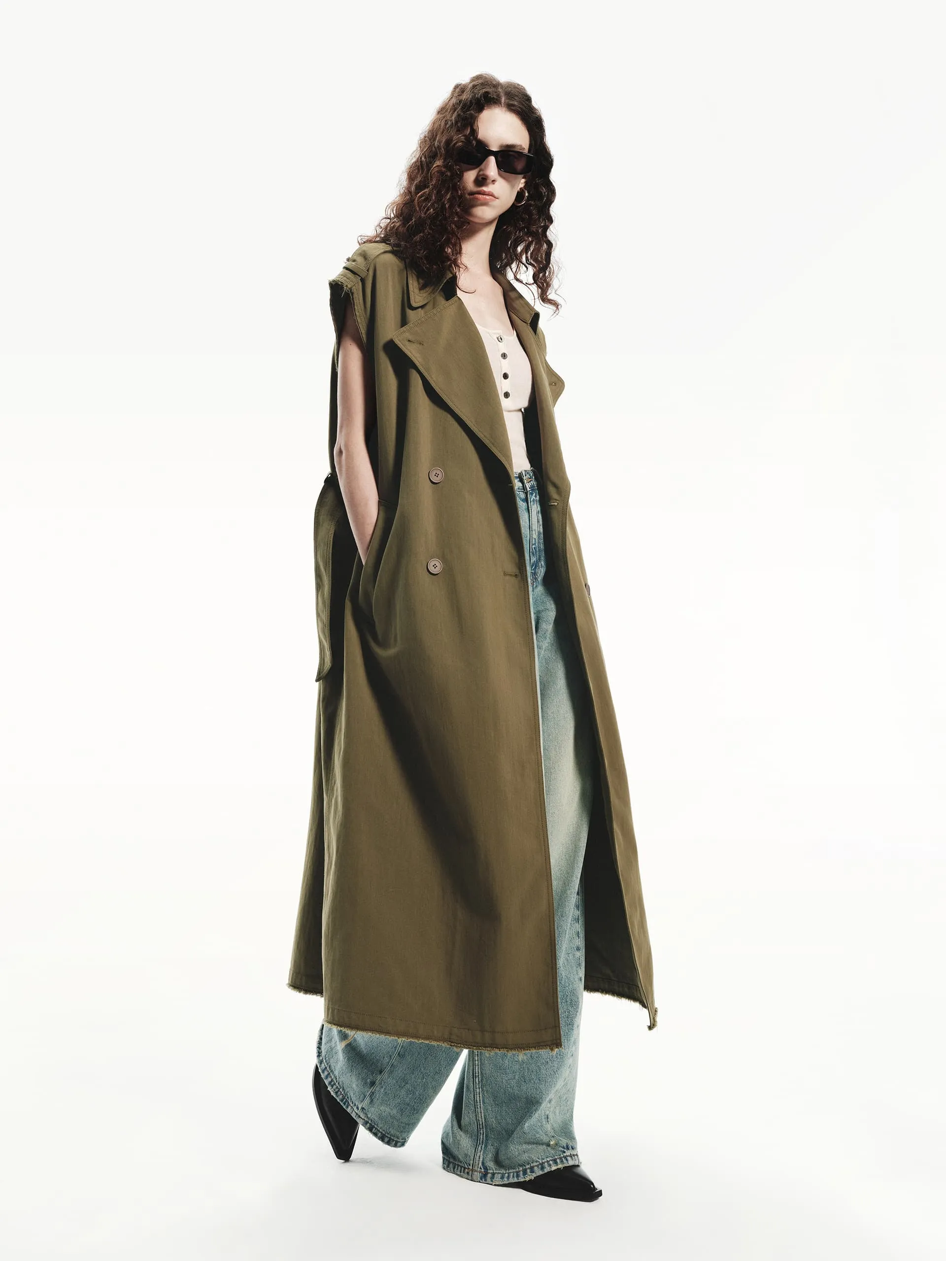 Long Sleeveless Coat