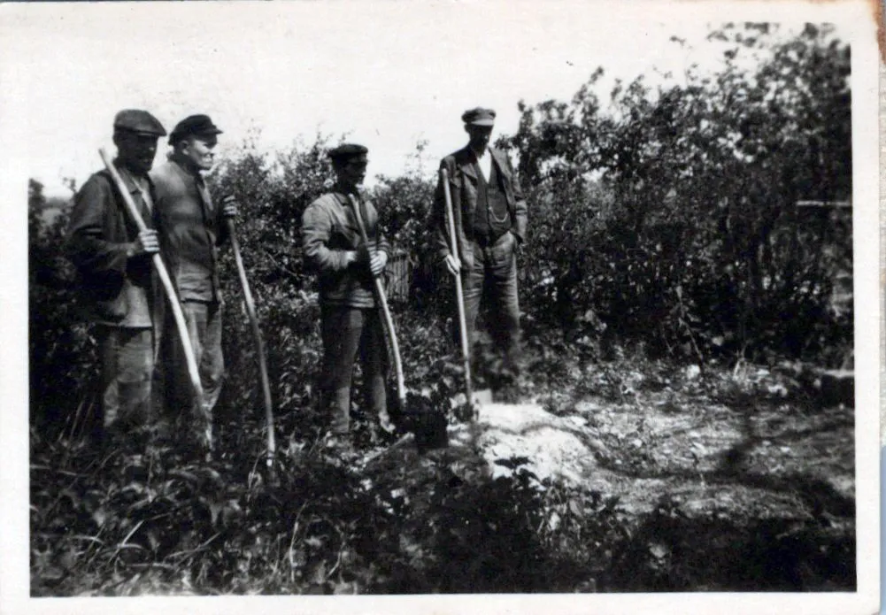 Original U.S. WWII 330th Infantry Regiment 83rd Division Infantry Platoon Leader’s “Untouched” Trunk Grouping - Lt. Donald Lebo