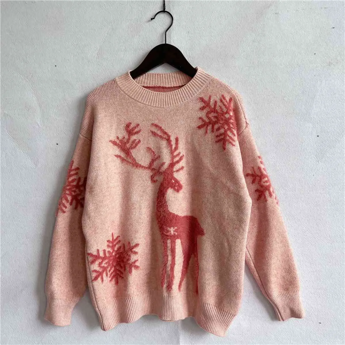 TEEK - Reindeer and Snowflake Sweater