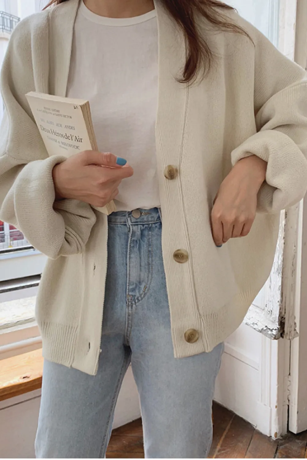 Thick Oversize V-Neck Cardigan