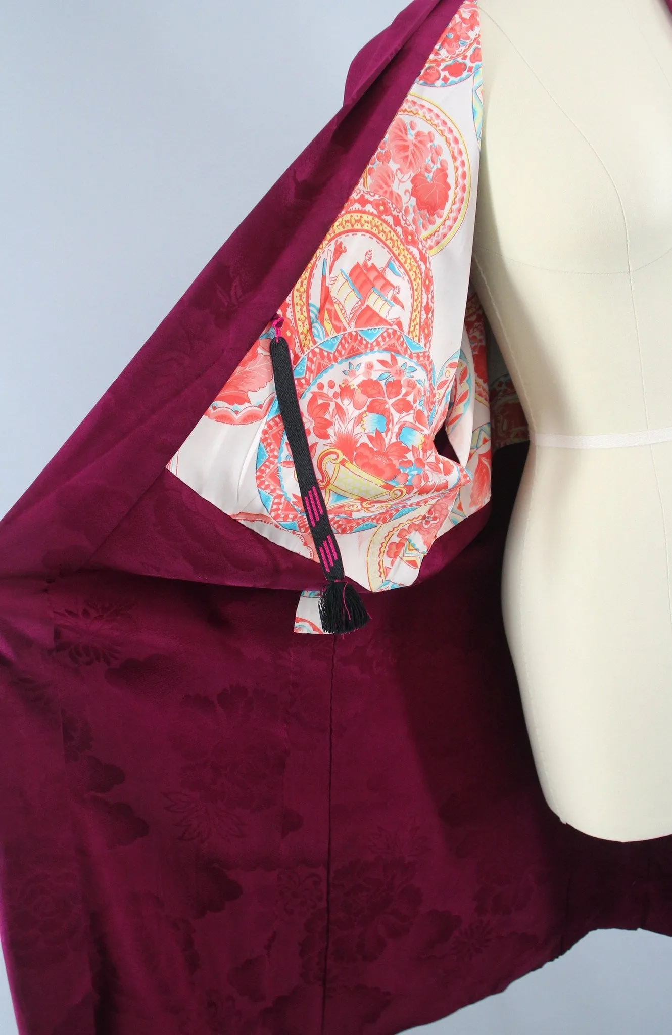 Vintage 1930s Silk Haori Kimono Jacket Cardigan in Cranberry Red Magenta