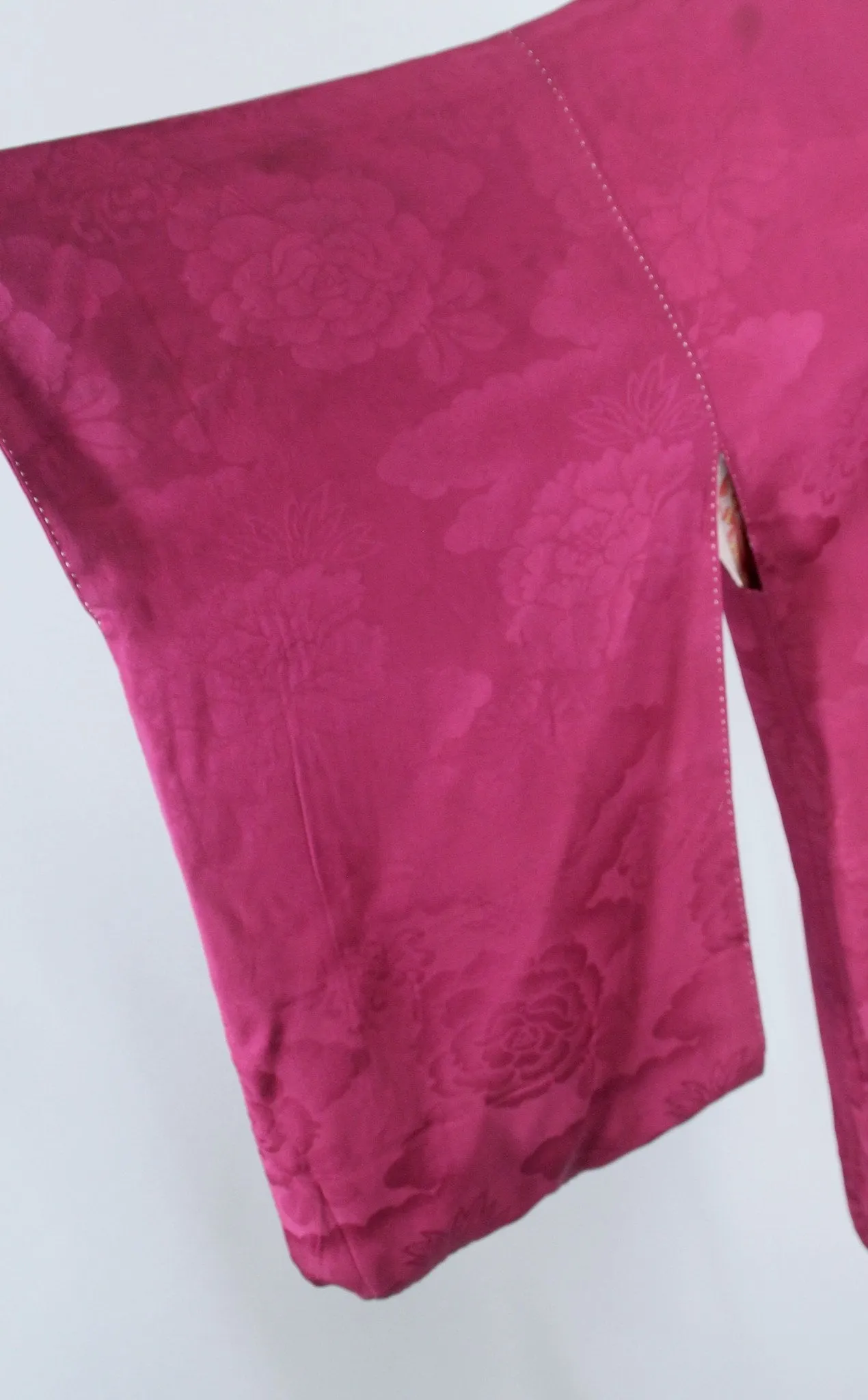 Vintage 1930s Silk Haori Kimono Jacket Cardigan in Cranberry Red Magenta