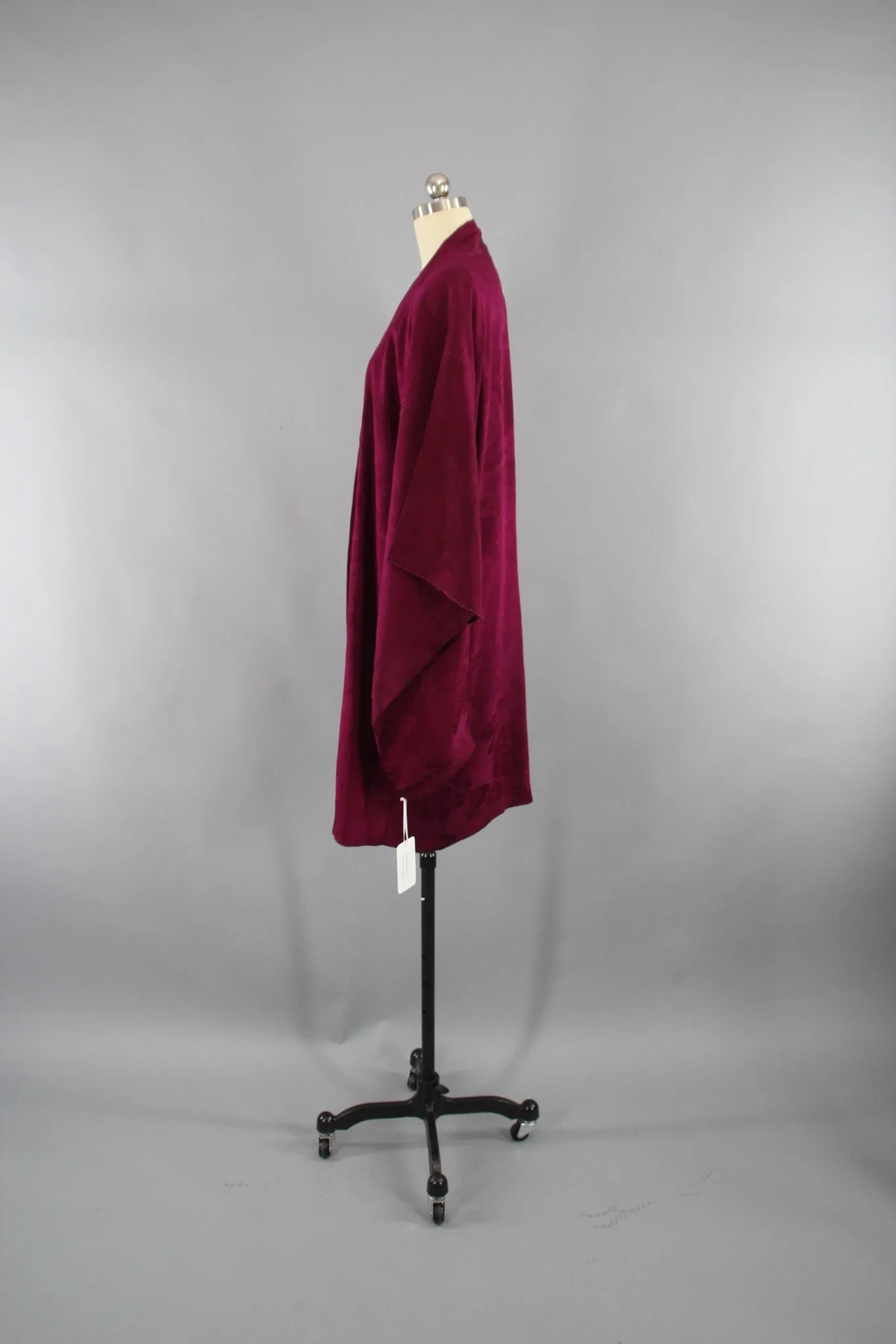 Vintage 1930s Silk Haori Kimono Jacket Cardigan in Cranberry Red Magenta