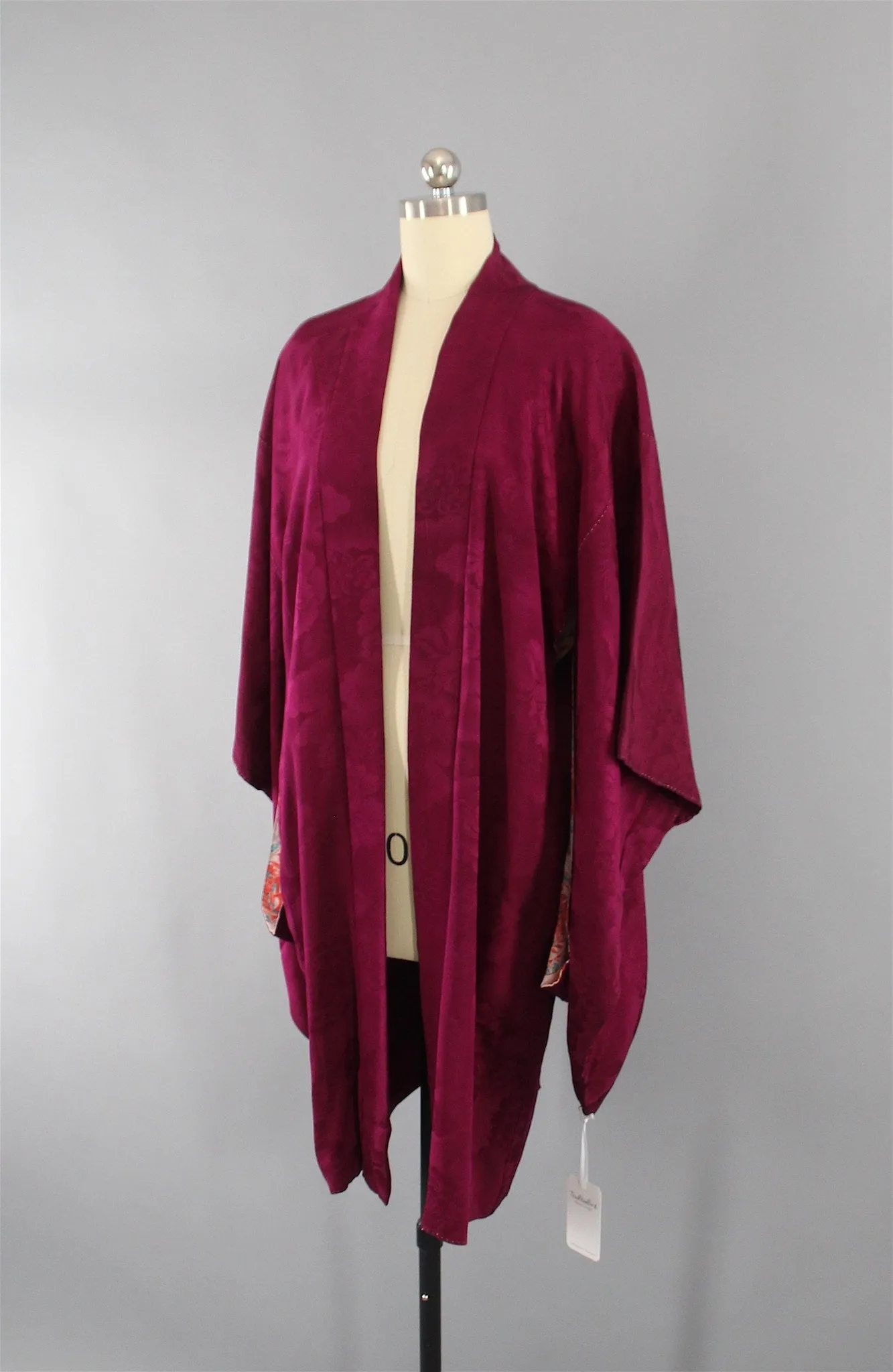 Vintage 1930s Silk Haori Kimono Jacket Cardigan in Cranberry Red Magenta