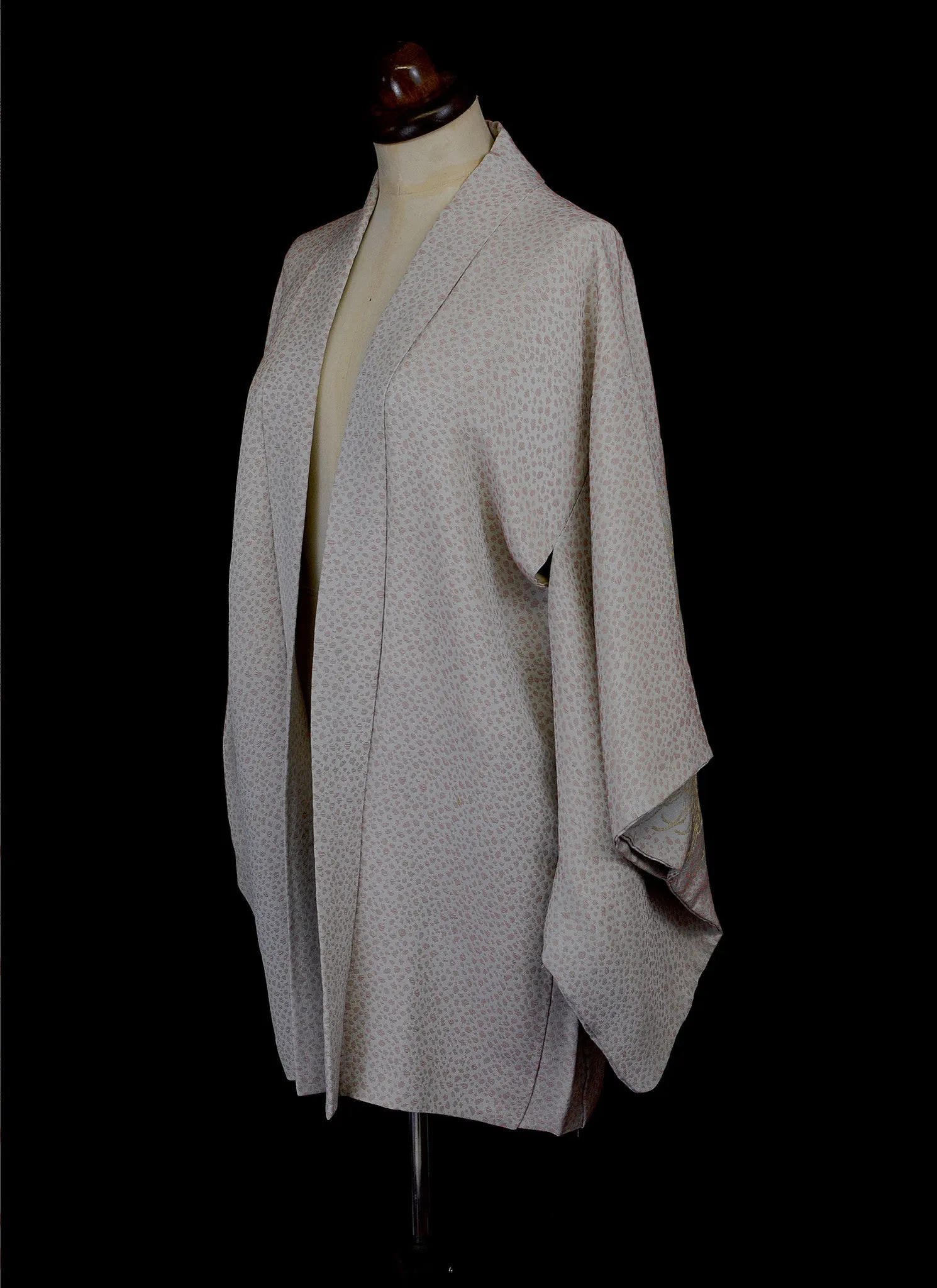 Vintage 1930s Silver Oyster Silk Kimono Jacket