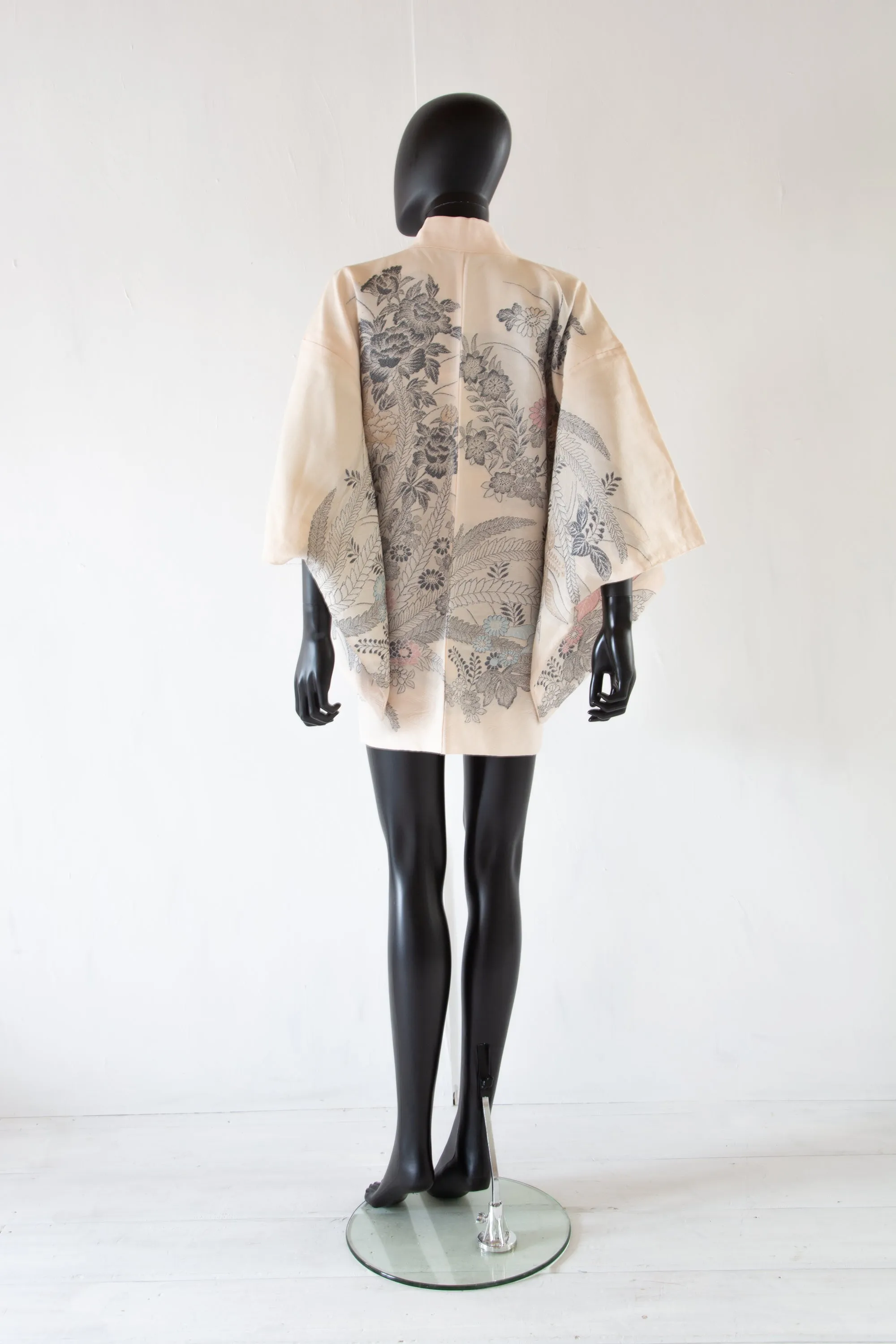 Vintage 1960s Cream Blush Floral Haori Kimono Jacket