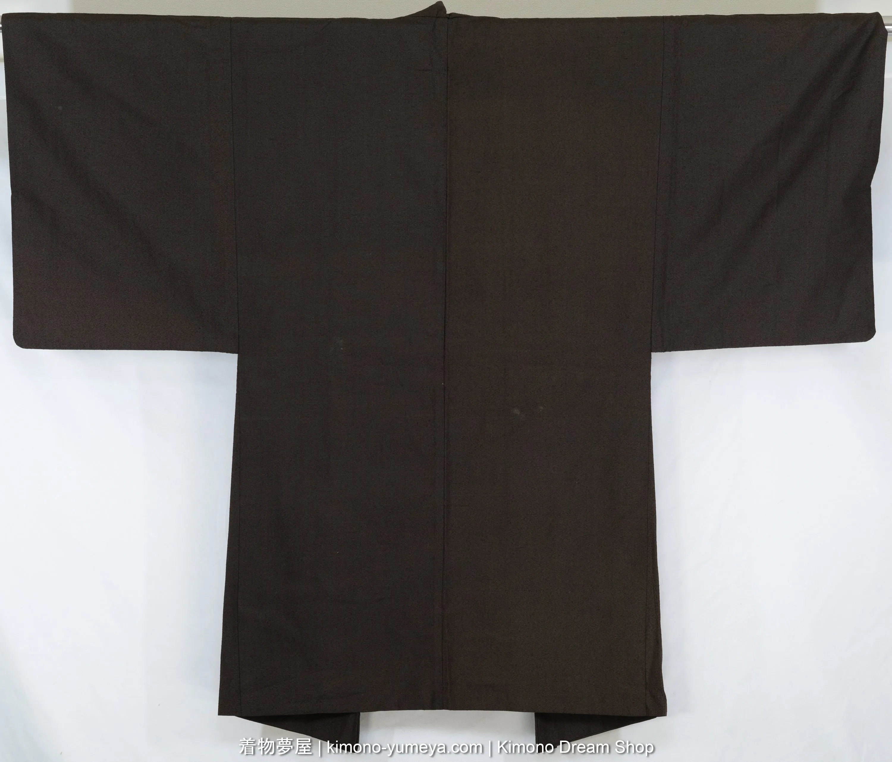 Vintage Silk & Synthetic Blend Men's Haori - Brown 1970s Kimono Jacket - Retro Design on Lining