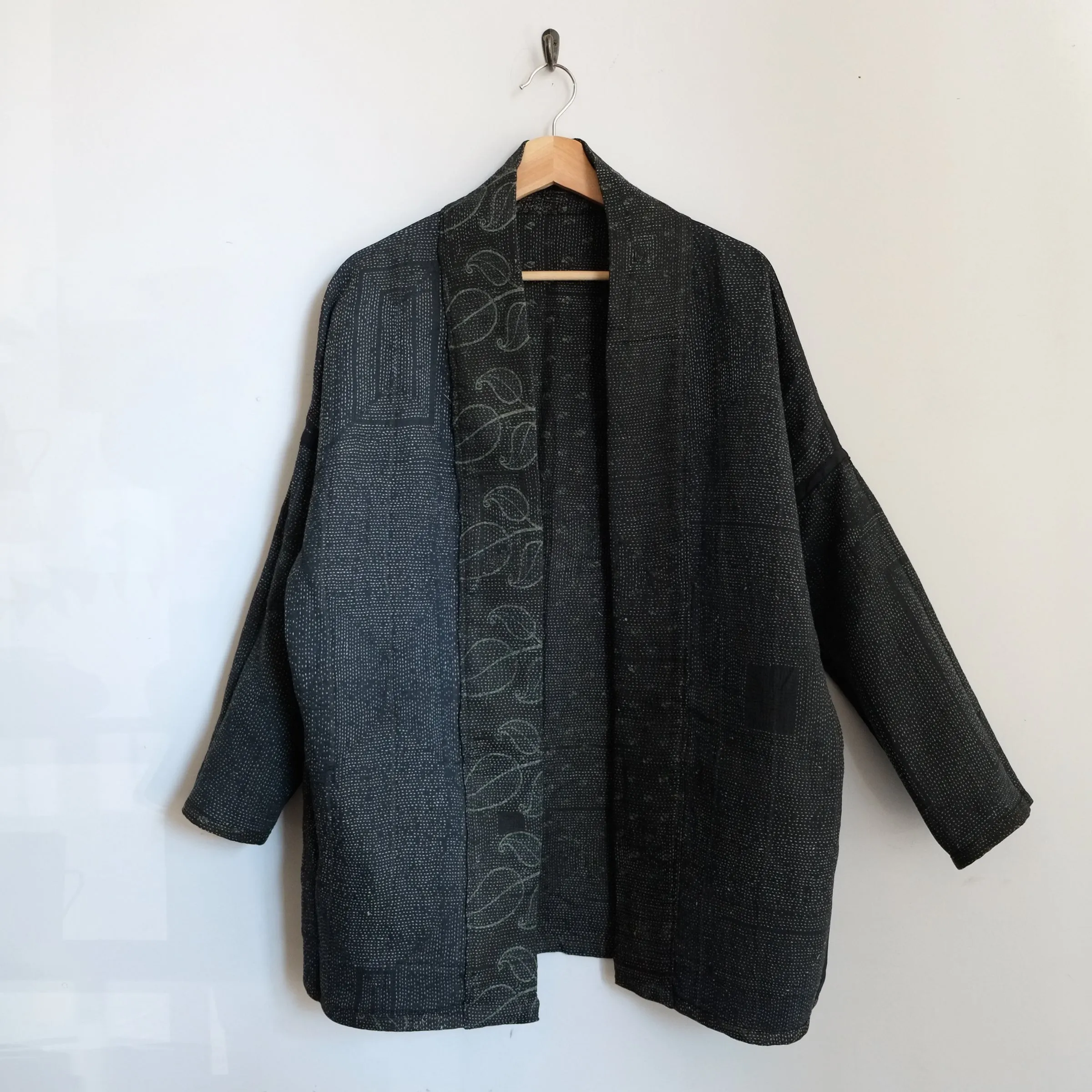 XS Black with Leaf Pattern Anoushka Jacket LL168