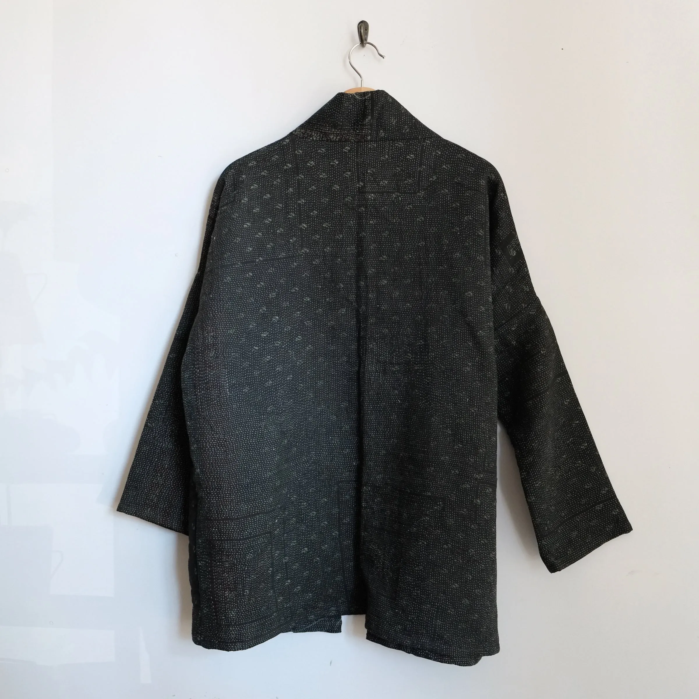 XS Black with Leaf Pattern Anoushka Jacket LL168